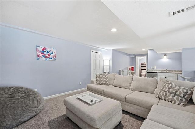 5108 E 39th Street, Kansas City, MO 64128