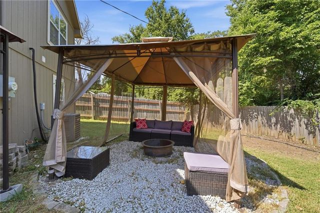 5108 E 39th Street, Kansas City, MO 64128