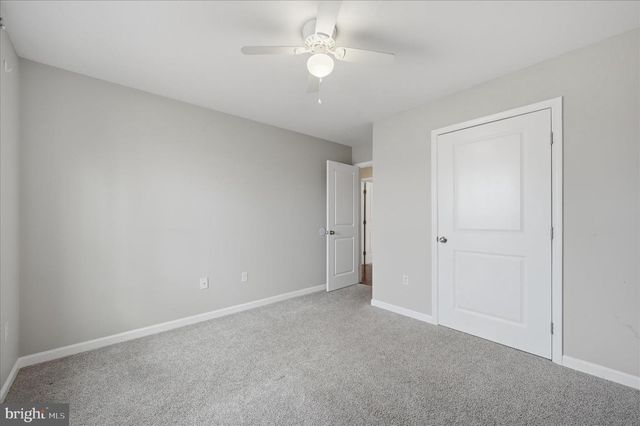 1220 LAKEVIEW DR, Cross Junction, VA 22625