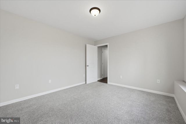 1220 LAKEVIEW DR, Cross Junction, VA 22625