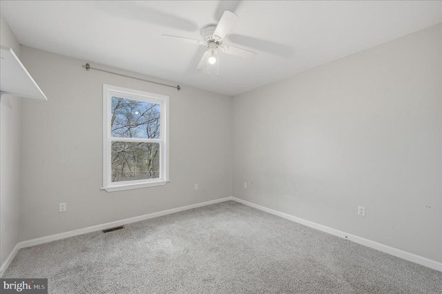 1220 LAKEVIEW DR, Cross Junction, VA 22625