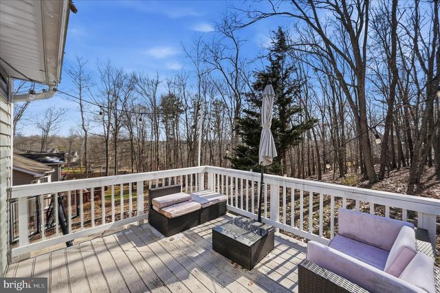 1220 LAKEVIEW DR, Cross Junction, VA 22625