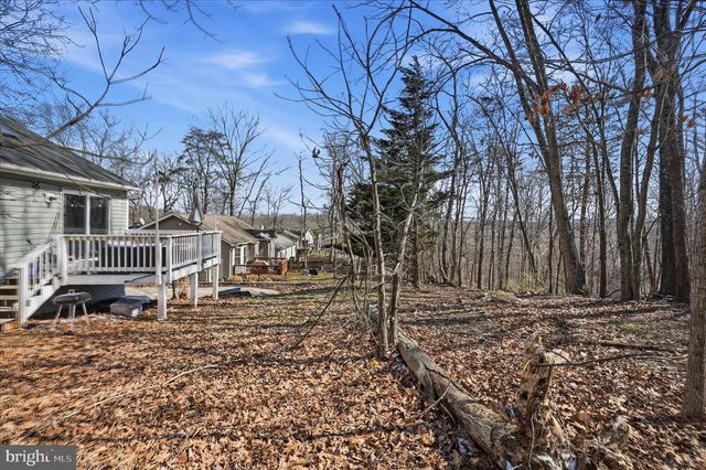 1220 LAKEVIEW DR, Cross Junction, VA 22625