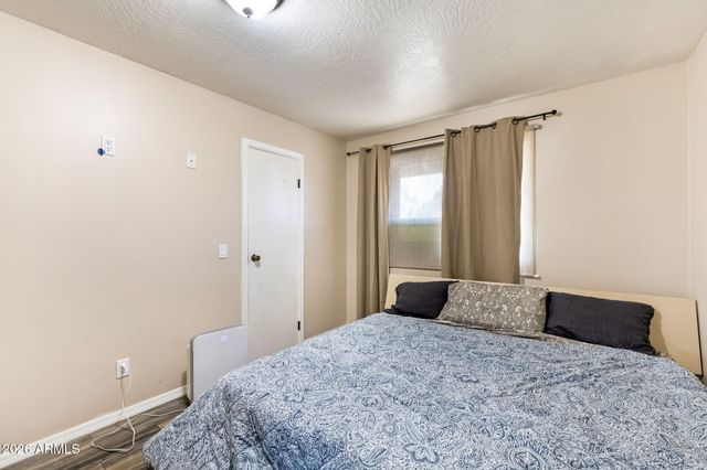 12833 N 22ND Street, Phoenix, AZ 85022