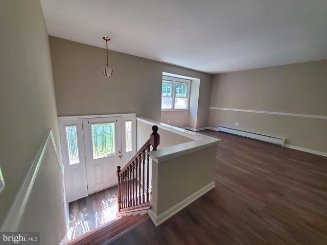 1122 CRESTVIEW DR, Annapolis, MD 21409