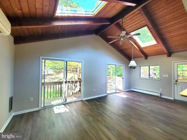 1122 CRESTVIEW DR, Annapolis, MD 21409