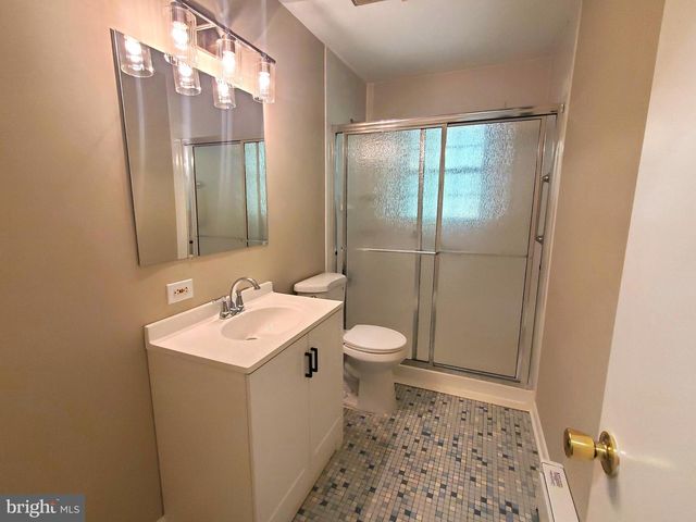 1122 CRESTVIEW DR, Annapolis, MD 21409