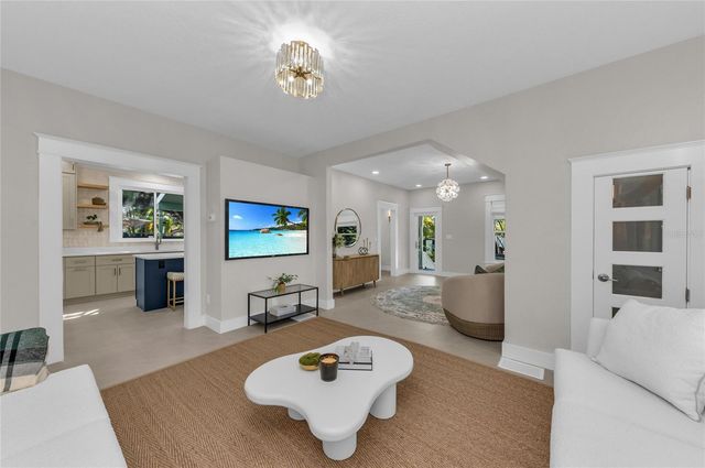 1611 HYDE PARK STREET, Sarasota, FL 34239