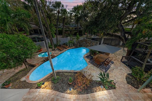 1611 HYDE PARK STREET, Sarasota, FL 34239