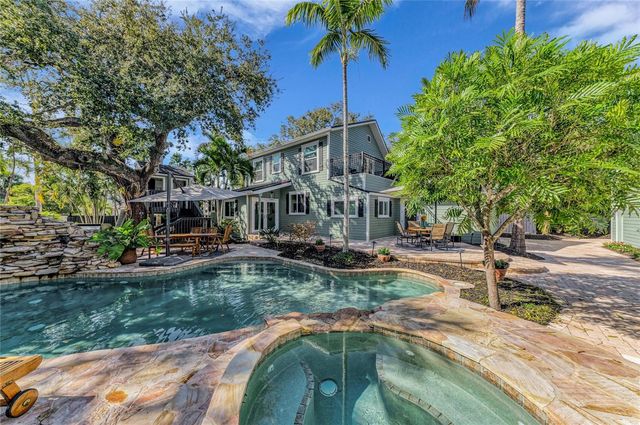 1611 HYDE PARK STREET, Sarasota, FL 34239