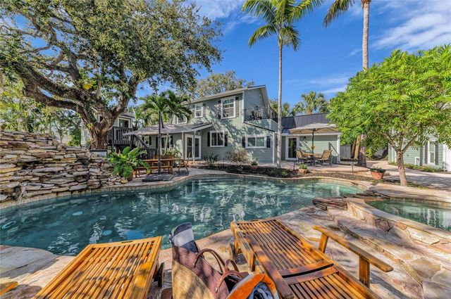 1611 HYDE PARK STREET, Sarasota, FL 34239