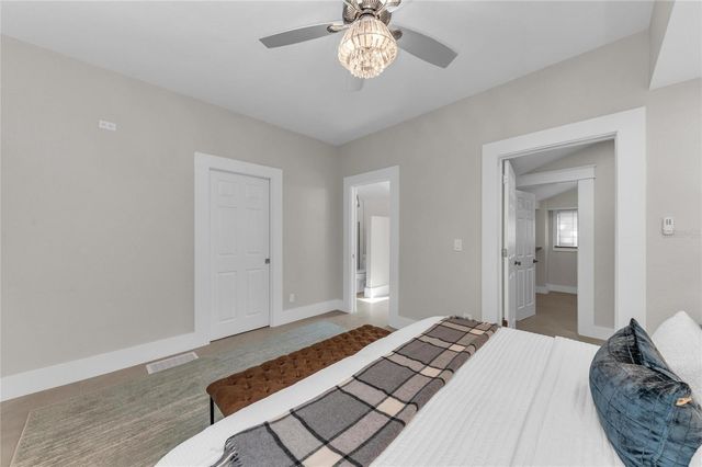 1611 HYDE PARK STREET, Sarasota, FL 34239