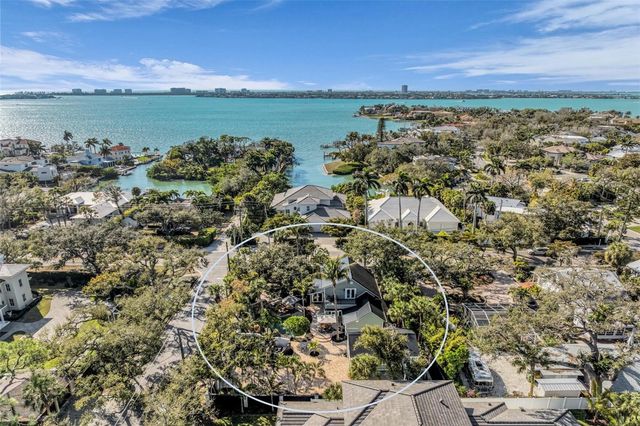 1611 HYDE PARK STREET, Sarasota, FL 34239