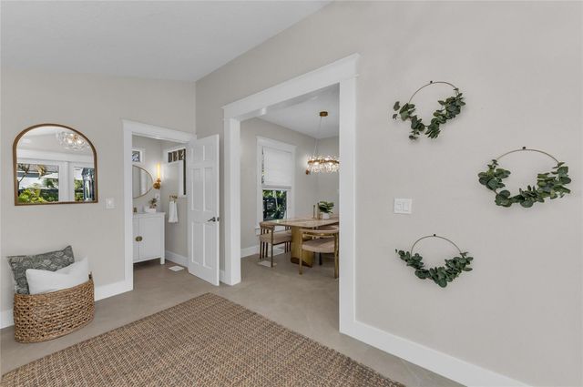 1611 HYDE PARK STREET, Sarasota, FL 34239