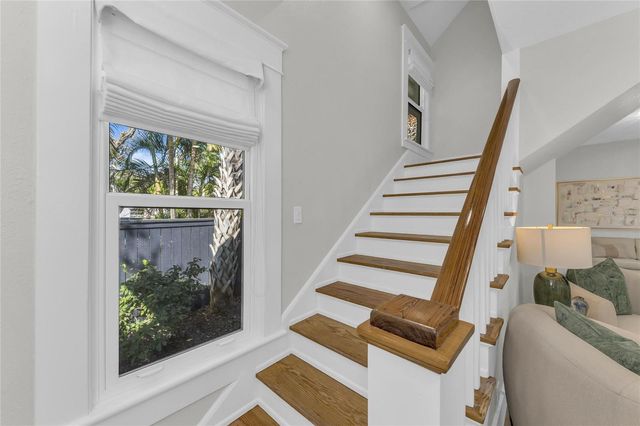 1611 HYDE PARK STREET, Sarasota, FL 34239