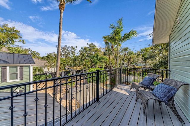 1611 HYDE PARK STREET, Sarasota, FL 34239