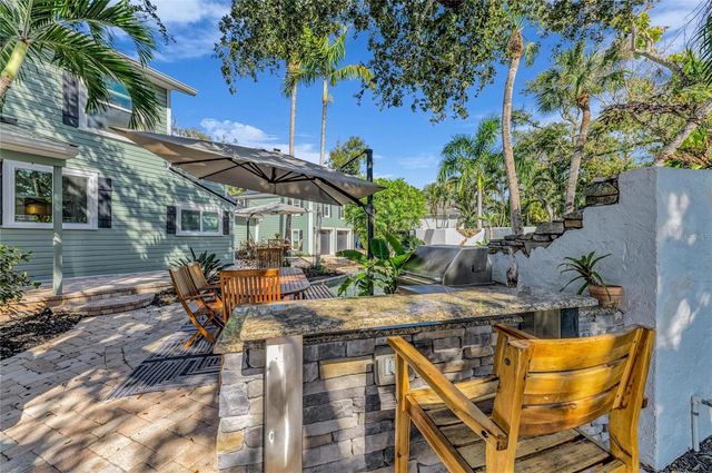 1611 HYDE PARK STREET, Sarasota, FL 34239