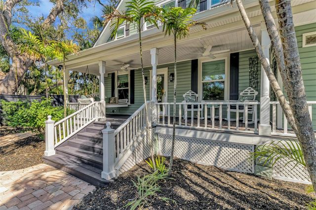 1611 HYDE PARK STREET, Sarasota, FL 34239