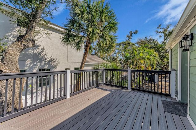 1611 HYDE PARK STREET, Sarasota, FL 34239