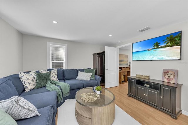 1611 HYDE PARK STREET, Sarasota, FL 34239