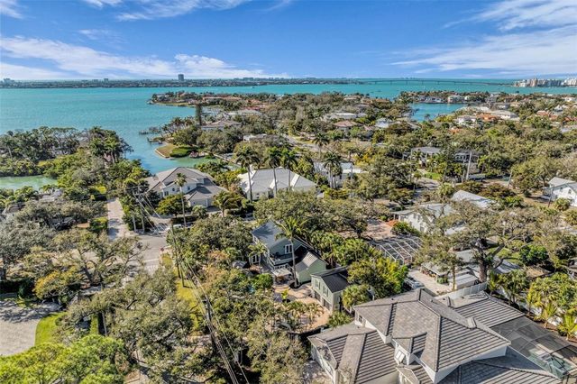 1611 HYDE PARK STREET, Sarasota, FL 34239