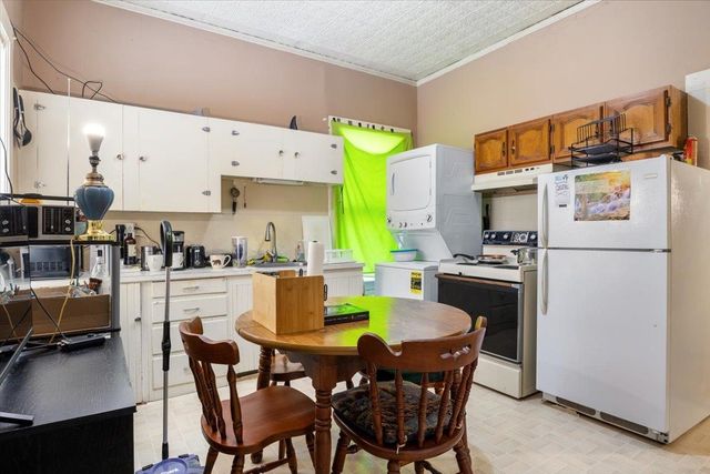 6 Dawson Street, Milton, NH 03851