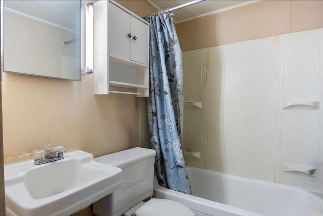 6 Dawson Street, Milton, NH 03851