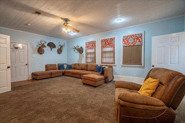 226 Nash Rd, Summertown, TN 38483