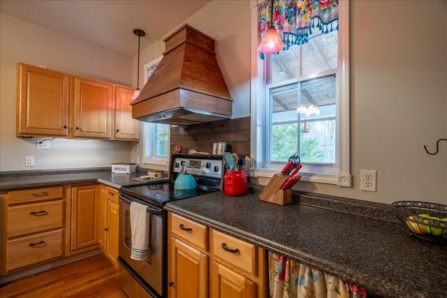 226 Nash Rd, Summertown, TN 38483