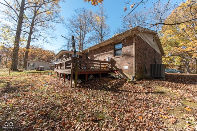 450 S County Road 90 W, North Vernon, IN 47265