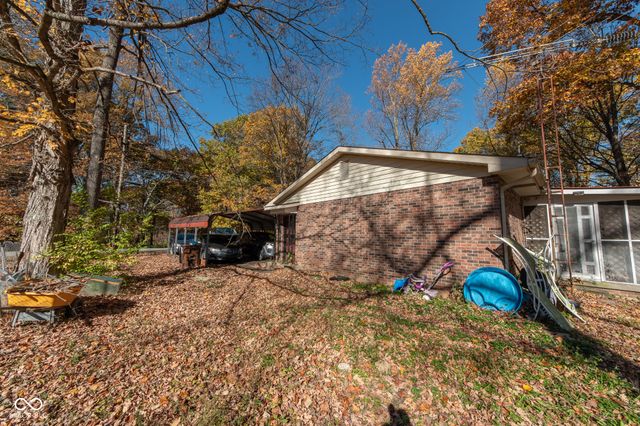 450 S County Road 90 W, North Vernon, IN 47265