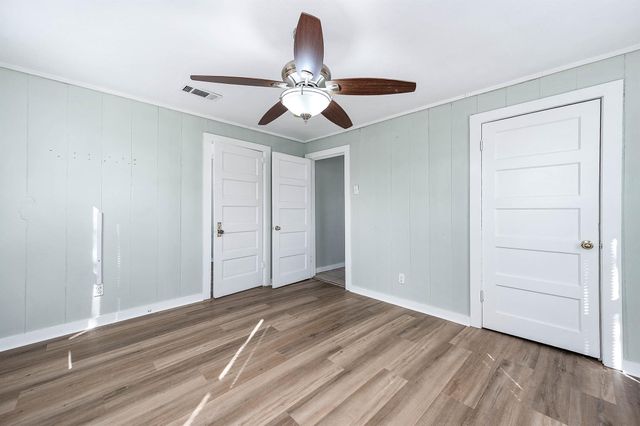 2012 Avenue F, Dickinson, TX 77539