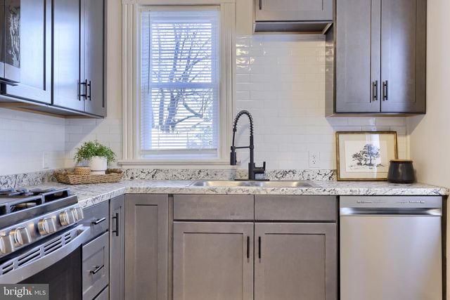 640 HEBRANK ST, Lancaster, PA 17603