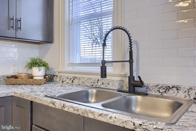 640 HEBRANK ST, Lancaster, PA 17603