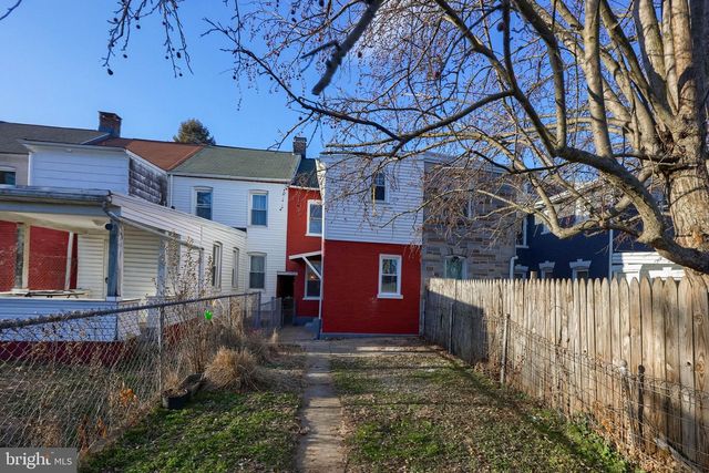 640 HEBRANK ST, Lancaster, PA 17603