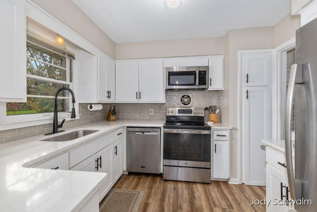 3973 41st Street Sw, Grandville City, MI 49418