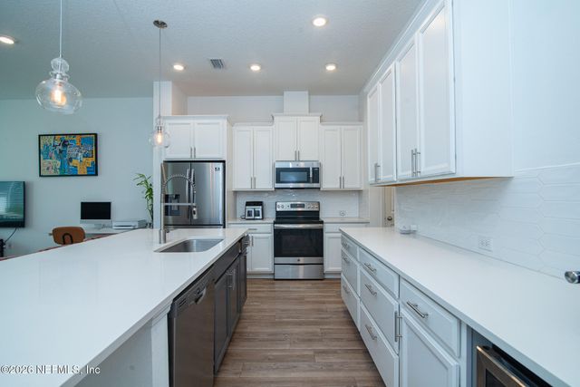 11332 BREAKERS BAY Way, Jacksonville, FL 32256