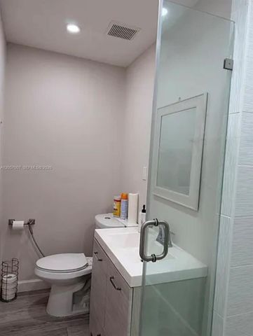 8261 SW 128th St 203, Pinecrest, FL 33156