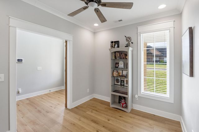 206 Rochelle Circle, NE, Charleston, TN 37310