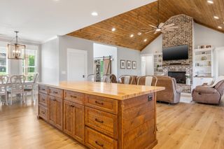 206 Rochelle Circle, NE, Charleston, TN 37310