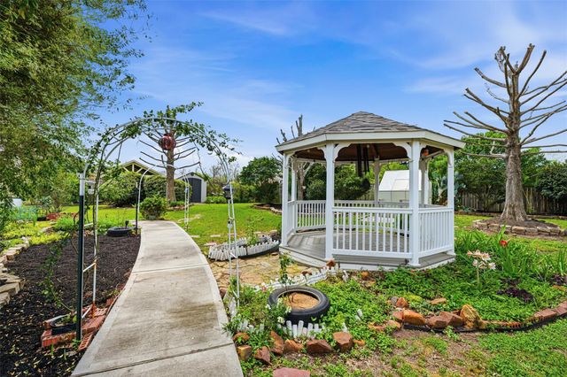 8402 Port Branch Drive, Richmond, TX 77406