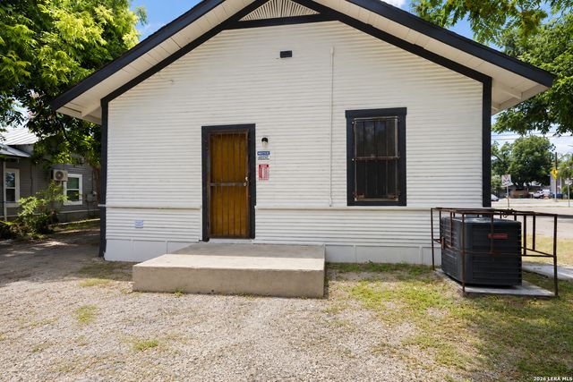 843 CULEBRA RD, San Antonio, TX 78201