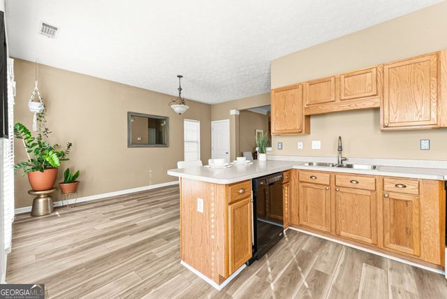 4912 Oak Meadow Lane, Oakwood, GA 30566