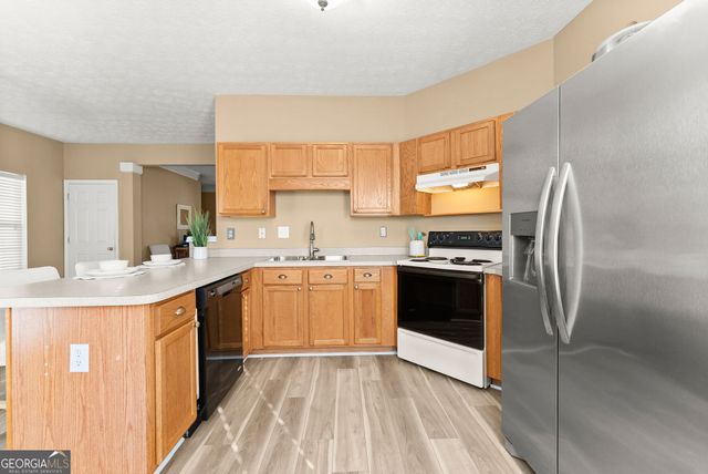 4912 Oak Meadow Lane, Oakwood, GA 30566