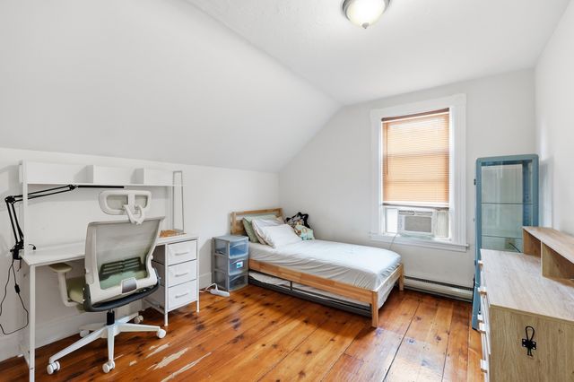 96 Apricot St, Worcester, MA 01603