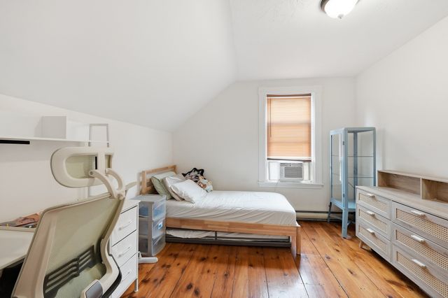 96 Apricot St, Worcester, MA 01603