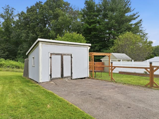 96 Apricot St, Worcester, MA 01603