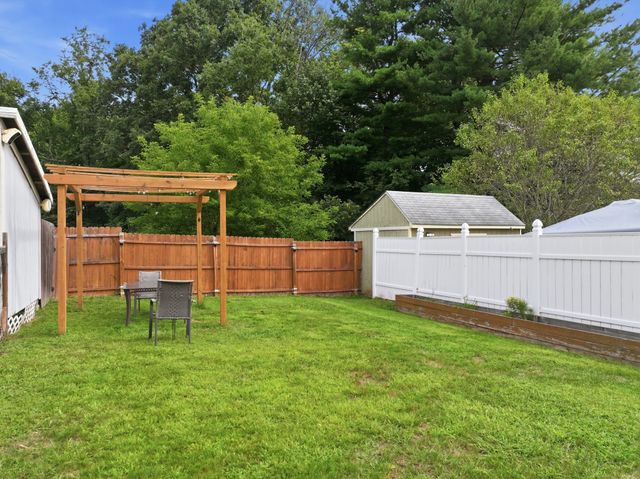 96 Apricot St, Worcester, MA 01603