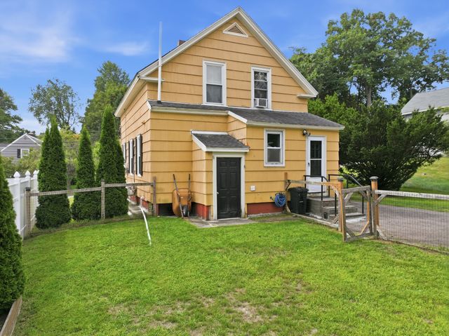 96 Apricot St, Worcester, MA 01603