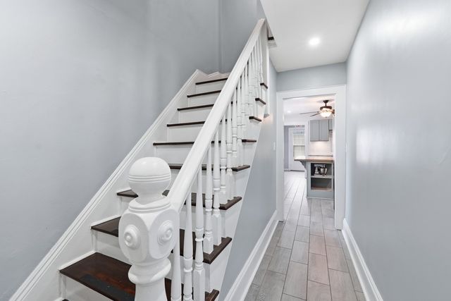 96 Apricot St, Worcester, MA 01603